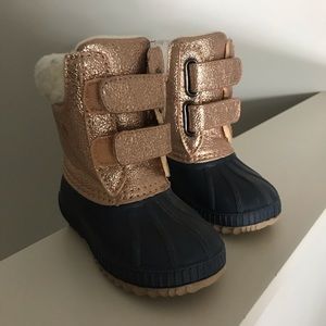 Girls snow boots